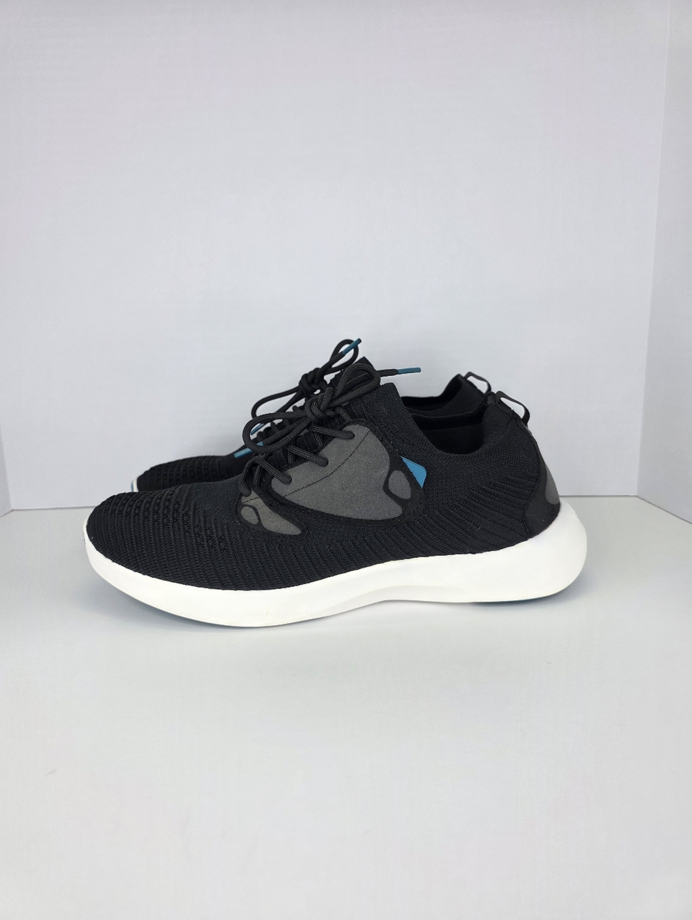Vessi Everyday 2.0 Men's Size 11 Waterproof Travel Sneakers Black Casual Shoes - Picture 2 of 15